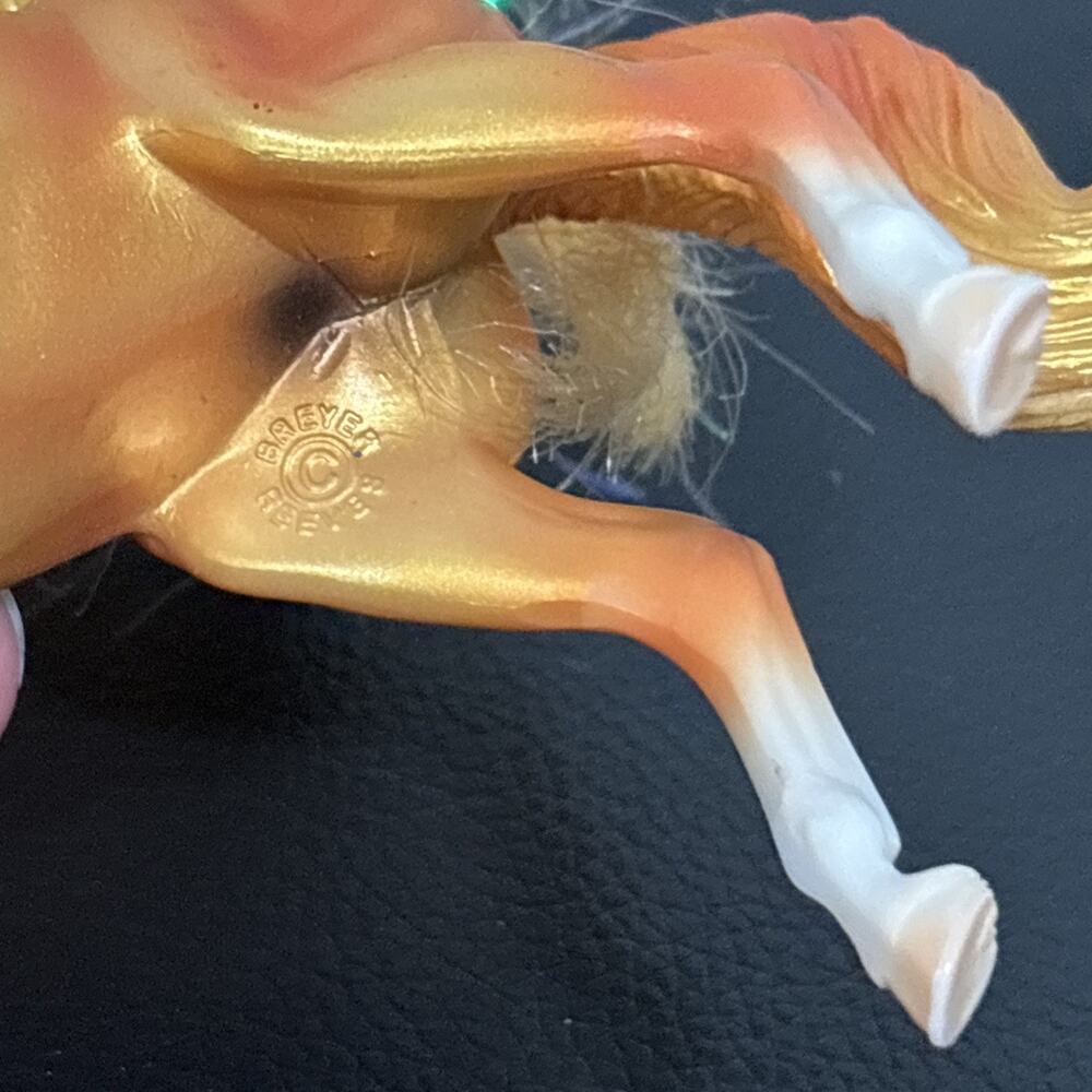 Wind Dancers Sirocco Pegasus Breyer Horse #100103 Retired Fairy Wings READ - Picture 8 of 9